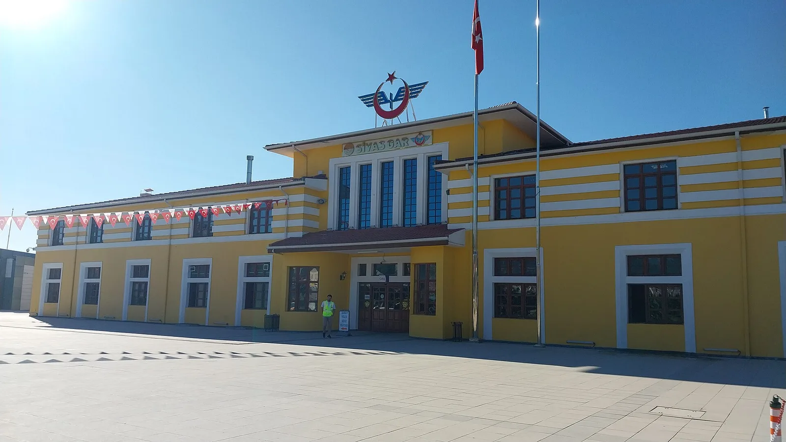 Sivas tren garı — ilin demiryolu ve lojistik bağlantısı